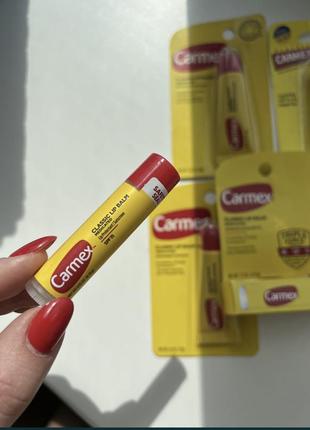 Бальзам для губ carmex лікувальні 10 грамів з вишнею полунецею4 фото