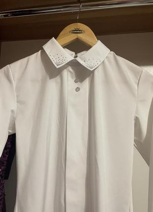 Біла блузка1 фото