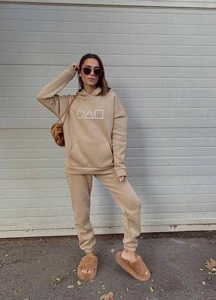 Костюмы из лого громкого сериала🔥