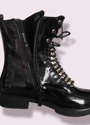 Черные деми ботинки лаковые для девочки на каблуке утепленные 33-388 фото