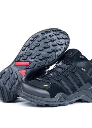 Кроссовки мужские осень - зима adidas terrex черные1 фото