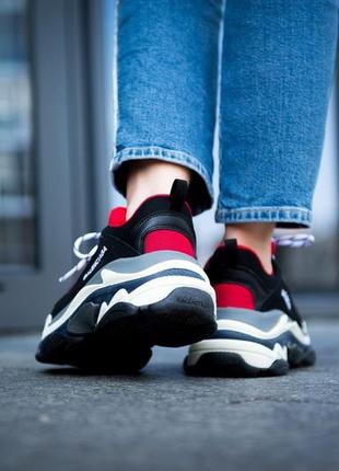 B@leнс1аga triple s black red white6 фото