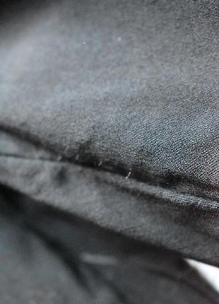 Лаконичные черные узкие брюки6 фото
