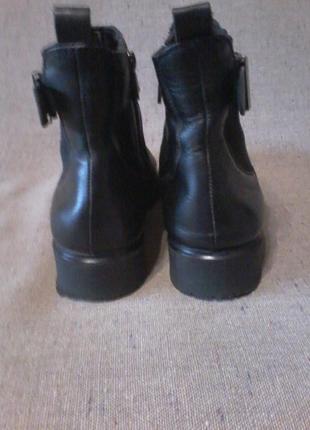 Ботинки, ботильйони, челсі