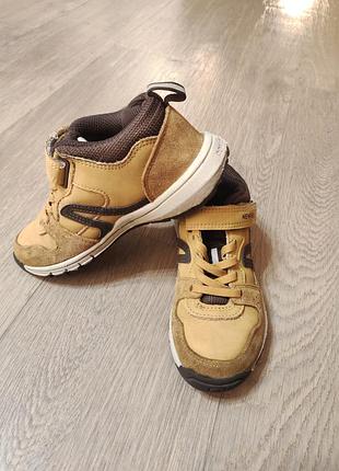 Кроссовки decathlon размер 30