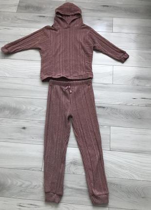 Костюм повседневный для девочки