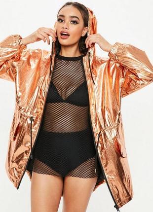 Крута куртка оверсайз металік missguided