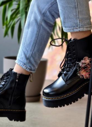 Круті шкіряні черевики у стилі dr.martens