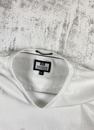 Белая футболка weekend offender: оригинальный стиль в салатовом исполнении!6 фото