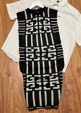 Сукня жилетка