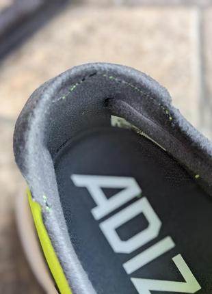 Adidas adizero boston 11 професійні бігові кросівки з карбоном9 фото