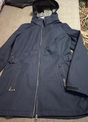 Куртка с капюшоном на меху