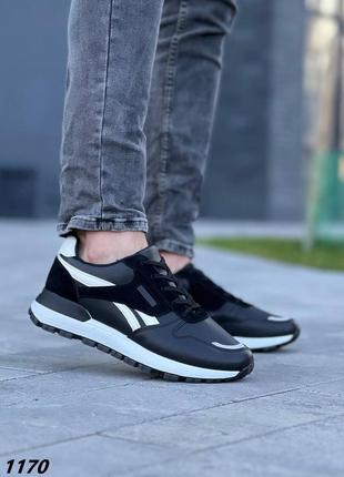 Мужские кроссовки