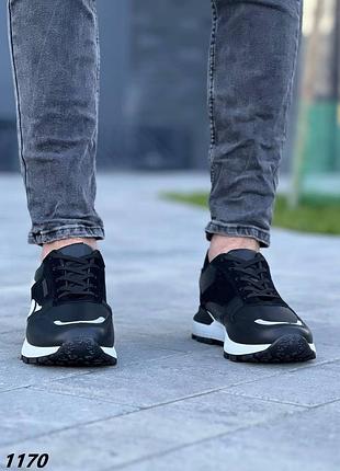 Мужские кроссовки