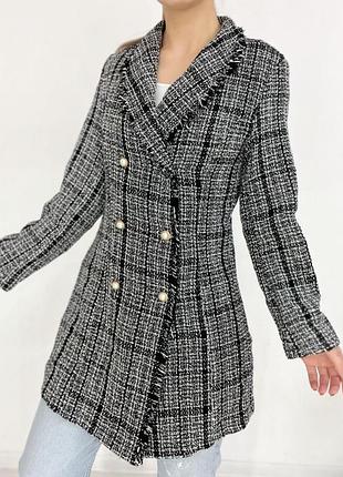 Черный твидовый пиджак