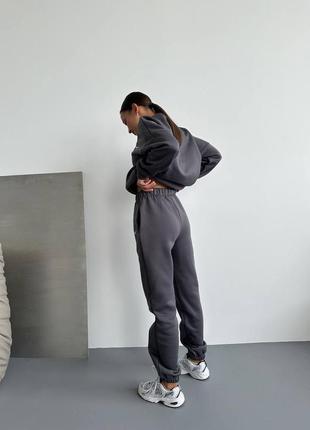 Спортивный костюм найк brown nike свитшот со спущенным плечом оверсайз брюки на манжетах свободный комплект на флисе коричневый серый базовый трендовый6 фото
