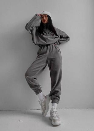 Флисовый спортивный костюм