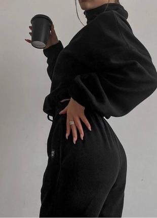 Флисовый спортивный костюм