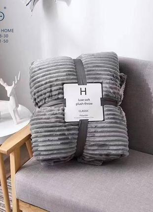 Шарпей на овчині полуторний, рай