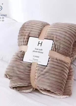 Шарпей на овчині полуторний, рай