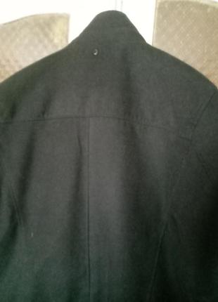 Пальто мужское классическое черного цвета,фасон интересный4 фото