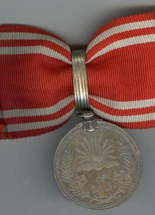 Япония медаль члена красного креста женский вариант1 фото
