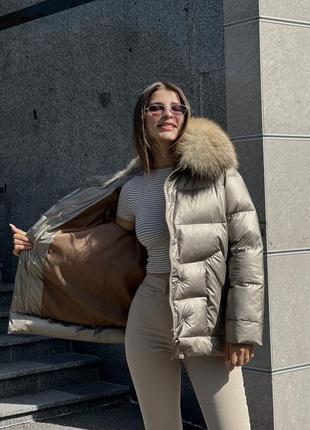 Зимова жіноча коротка тепла куртка з натуральним хутром на холлофайбері6 фото