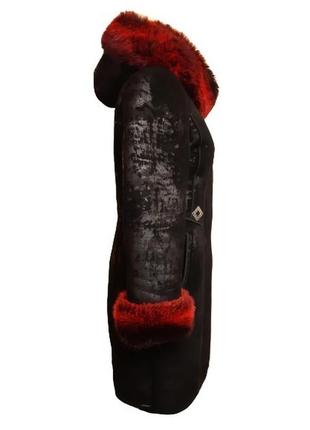 Xxs-s черная искусственная б-у дубленка с красным мехом и капюшоном на стройную девушку4 фото