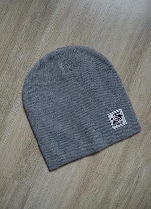 Фирменная новая стильная шапка