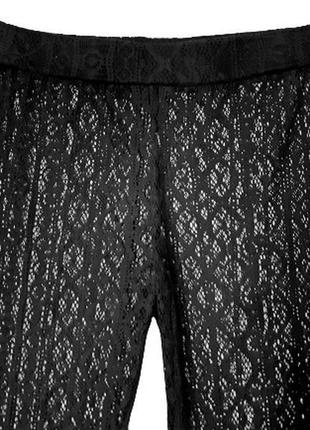 Xl-3xl эффектные черные гипюровые брюки, талия на резинке, с разрезами по бокам8 фото