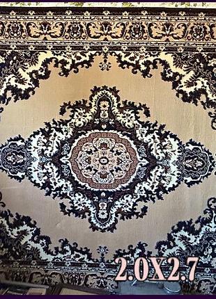 Чорно-бежевий настінний килим 2х2.70