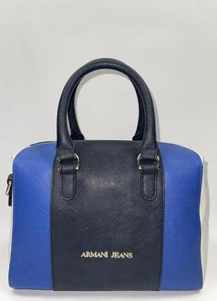 Фирменная обьемная оригинальная сумка на/ в руку armani.1 фото