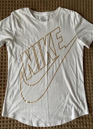 Футболка. белая футболка nike1 фото