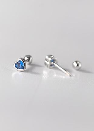 Серьги-закрутки серебряные маленькие сердечки из камней, на выбор синий или голубой фианит, серебро 925 проба5 фото
