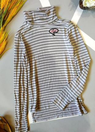 Базовый гольф в полоску водолазка