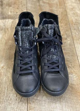 Кожаные фоанцузские 🇫🇷 женские высокие кеды pataugas 40 размер