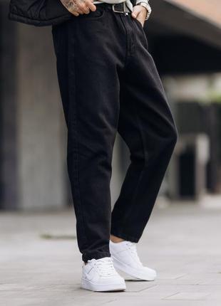 Черные мужские джинсы мом2 фото