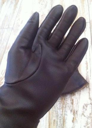 Стильные теплые коричневые зимние перчатки на утеплителе м5 фото