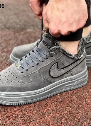 Зимові чоловічі кросівки nike air force low (темно-сірі)7 фото