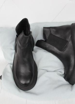 Демисезонные кожаные ботинки, челси 37, 38 размера2 фото