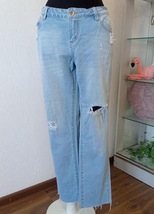 Стильные батальные рваные джинсы,высокая посадка стрейчевые необработанный низ