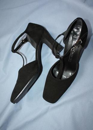 Неймовірні трендові замшеві туфельки мері джейн buicks collection1 фото