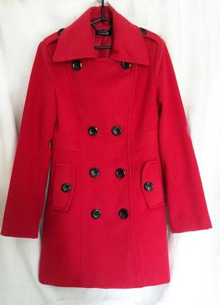 Y.yendi пальто красное длинное демисезонное  размер s