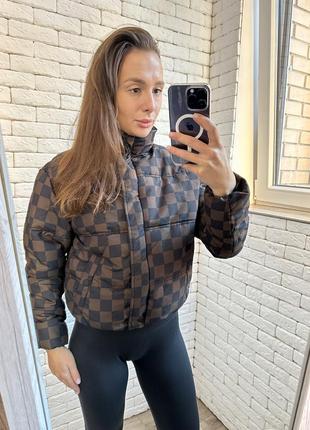 Жіноча куртка