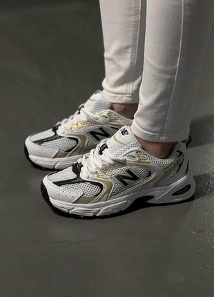 Жіночі кросівки new balance