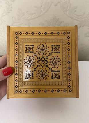 Скринька шкатулка