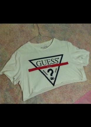 Стильный короткий обрезанный белый оверсайз кроп-топ"guess",m оригинал6 фото