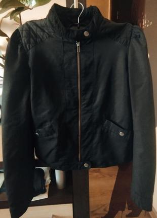 Вітровка з плащовки