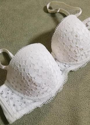 Новий бюстгальтер від new look