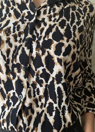 Блуза с леопардовым принтом2 фото